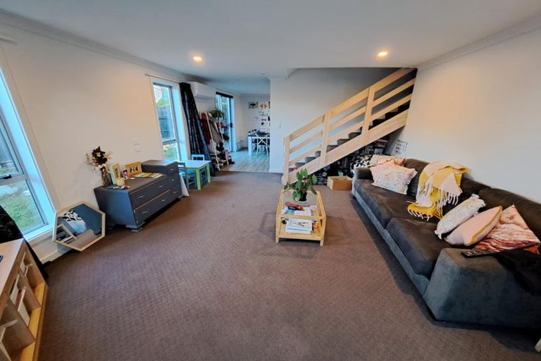 Photo of property in 11b Aratoro Place, Mount Pleasant, Christchurch, 8081