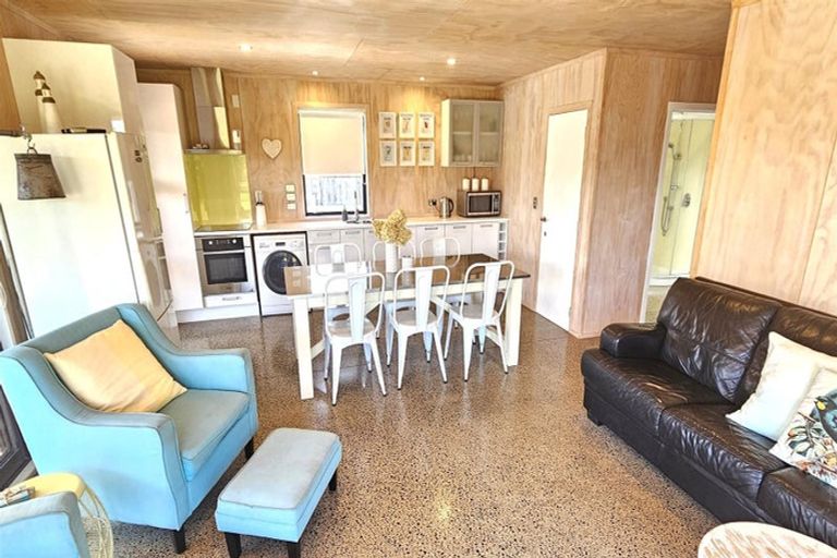 Photo of property in 108 Kelly Jade Avenue, Matarangi, Whitianga, 3592