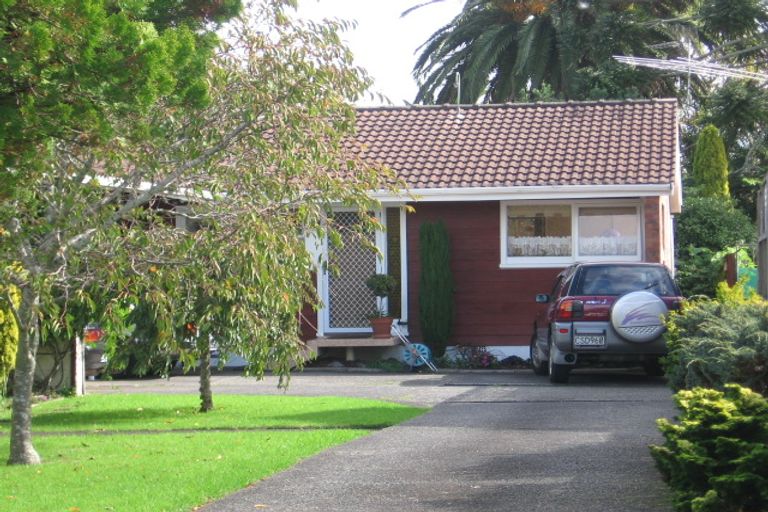Photo of property in 2/2 Tamaki Bay Drive, Pakuranga, Auckland, 2010