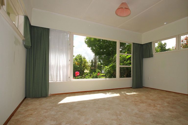 Photo of property in 10 Aspiring Avenue, Milson, Palmerston North, 4414