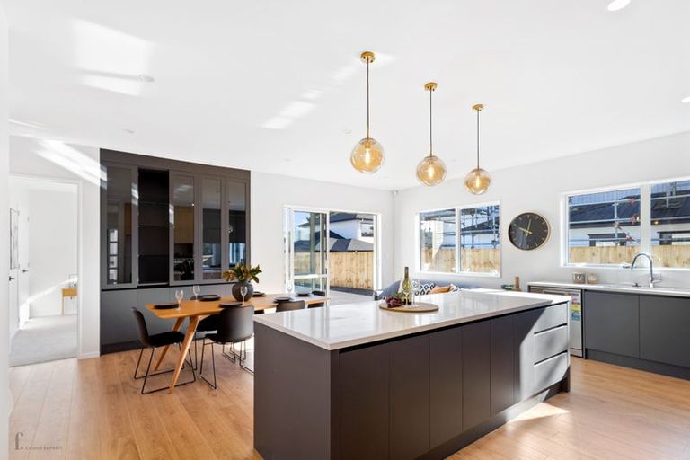 Photo of property in 4 Cutfield Lane, Kumeu, 0810