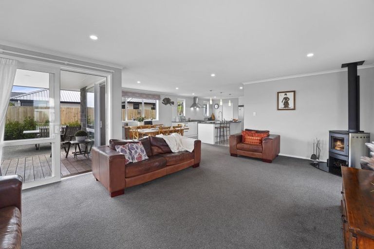 Photo of property in 43 Lakeside Terrace, Omokoroa, 3114