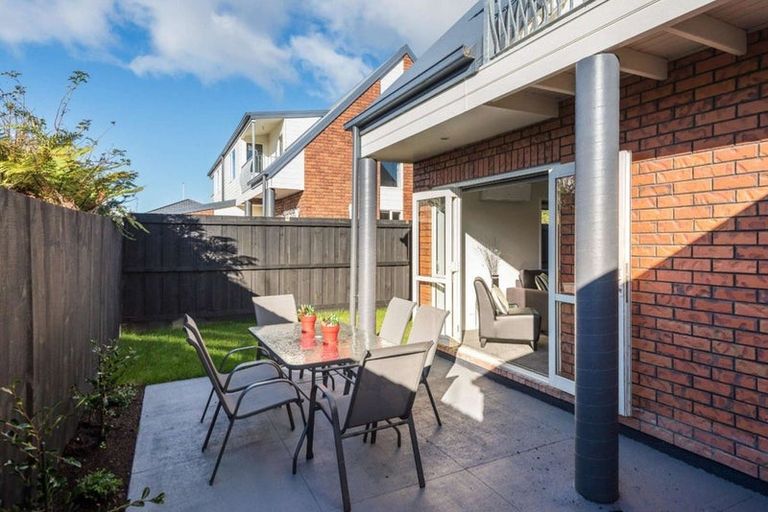 Photo of property in 76a Barbour Street, Waltham, Christchurch, 8011