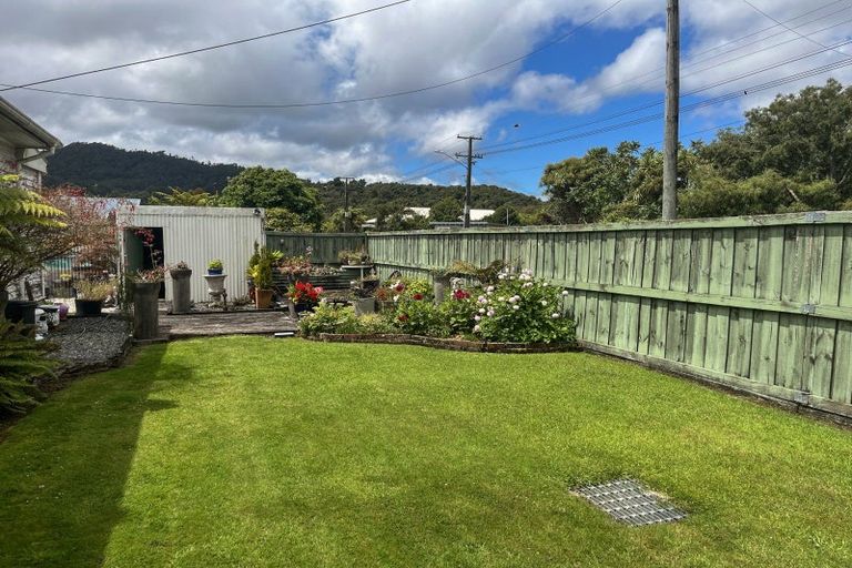 Photo of property in 32 Ranfurly Street, Runanga, 7803