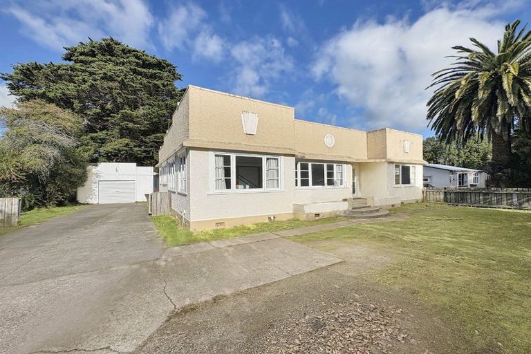 Photo of property in 2/4 Rodney Street, Waiwhetu, Lower Hutt, 5010
