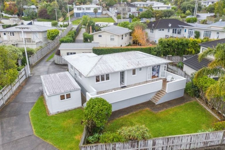 Photo of property in 1/83 Selwyn Crescent, Forrest Hill, Auckland, 0620