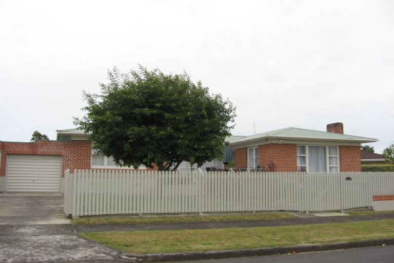 Photo of property in 3 Fausett Avenue, Pukekohe, 2120