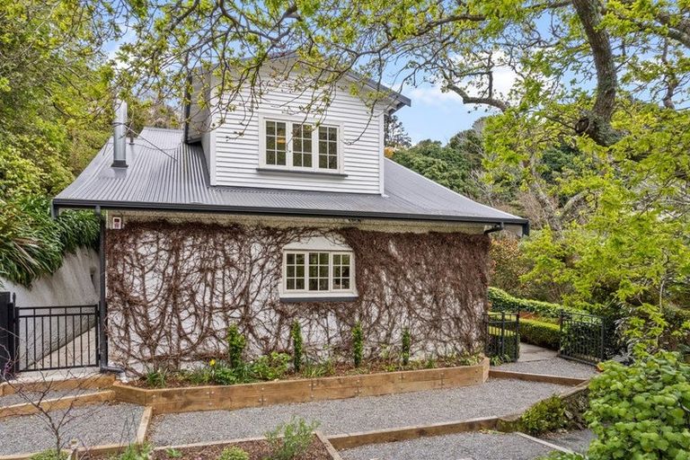 Photo of property in 37 Oban Street, Wadestown, Wellington, 6012