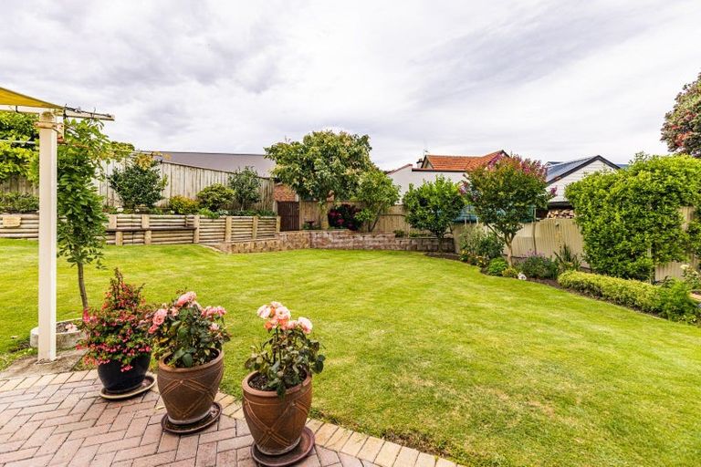 Photo of property in 6 Grey Street, College Estate, Whanganui, 4500