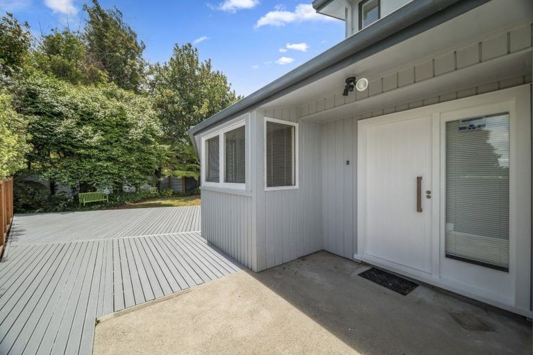 Photo of property in 20 Ingle Avenue, Waipahihi, Taupo, 3330
