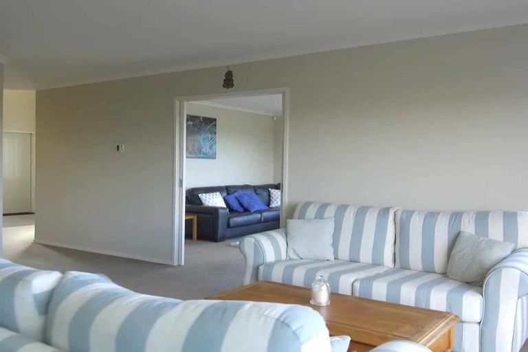 Photo of property in 12 Kahurangi Heights, Aotea, Porirua, 5024