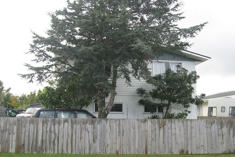 Photo of property in 55 Eatwell Avenue, Paraparaumu Beach, Paraparaumu, 5032