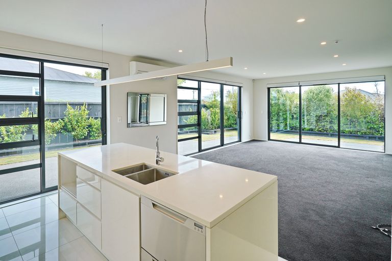 Photo of property in 403c Harewood Road, Harewood, Christchurch, 8051