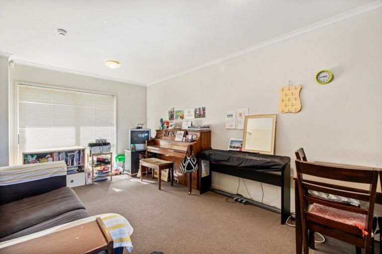 Photo of property in 14/94 Glengarry Road, Glen Eden, Auckland, 0602