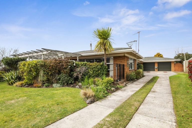 Photo of property in 3 Luxor Place, Pomare, Rotorua, 3015
