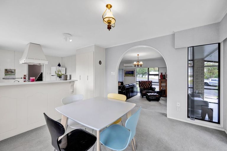 Photo of property in 2 Ngahere Street, Inglewood, 4330