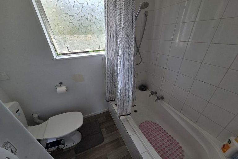 Photo of property in 2/11 Laurence Street, Waltham, Christchurch, 8011