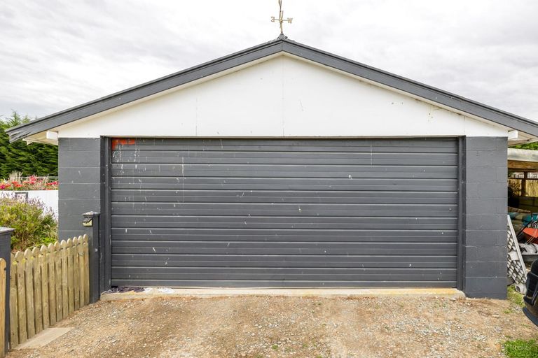 Photo of property in 13 Queens Terrace, Waimate, 7978