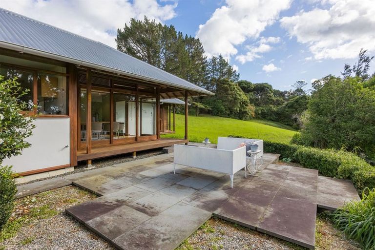 Photo of property in 106 Vaughans Road, Long Bay, Albany, 0792