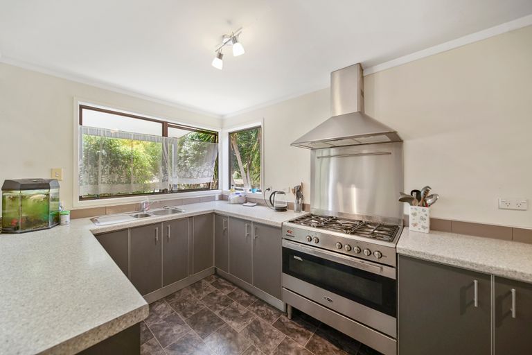 Photo of property in 78 Racecourse Road, Waiuku, 2123