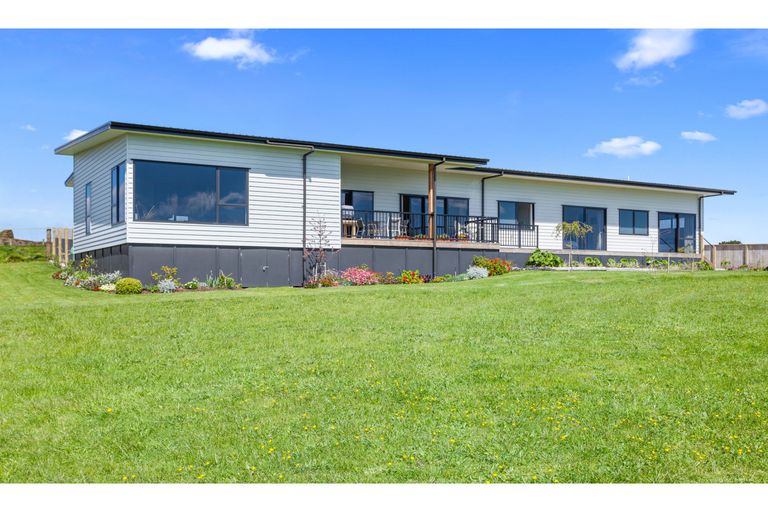 Photo of property in 44 Paerata Ridge Road, Waiotahe, Opotiki, 3198