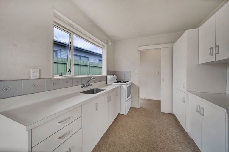 Photo of property in 30c Sackville Street, Fitzroy, New Plymouth, 4312