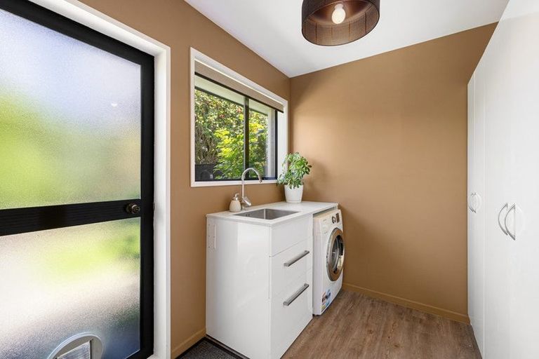 Photo of property in 22a Crosdale Place, Burnside, Christchurch, 8042