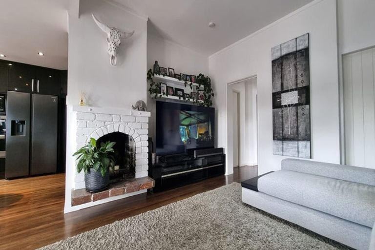 Photo of property in 1/7 Opua Street, Belmont, Auckland, 0622