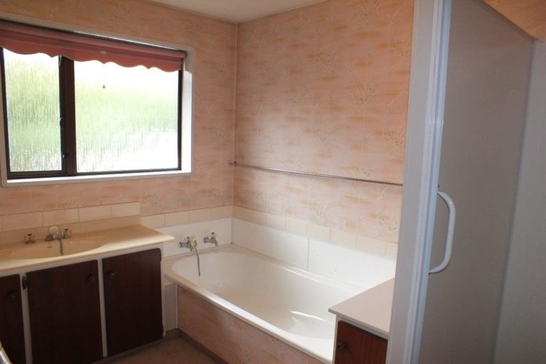 Photo of property in 7d Ludecke Place, Sockburn, Christchurch, 8042