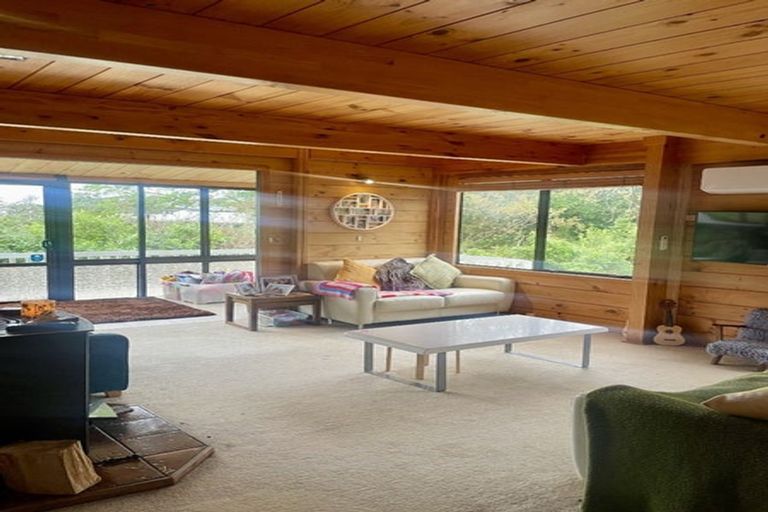 Photo of property in 8 Zealandia Road, Manly, Whangaparaoa, 0930