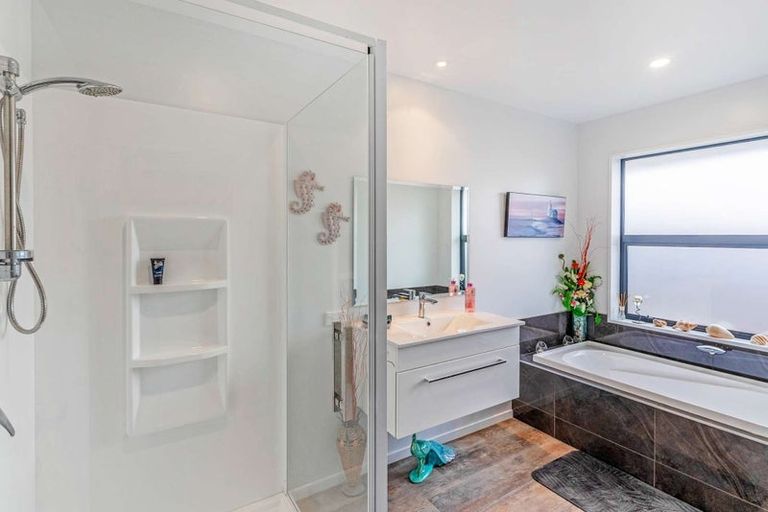 Photo of property in 11 Wakeman Way, Kaiapoi, 7630