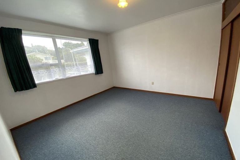 Photo of property in 71 Salamanca Road, Sunnynook, Auckland, 0620