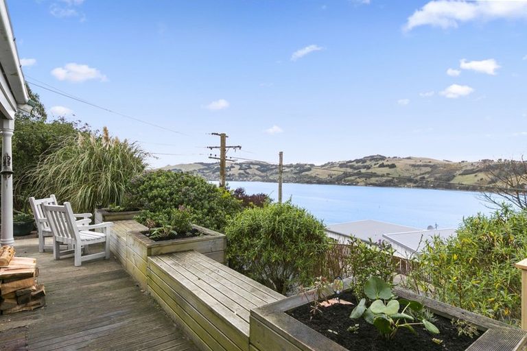 Photo of property in 11 Junction Road, Ravensbourne, Dunedin, 9022