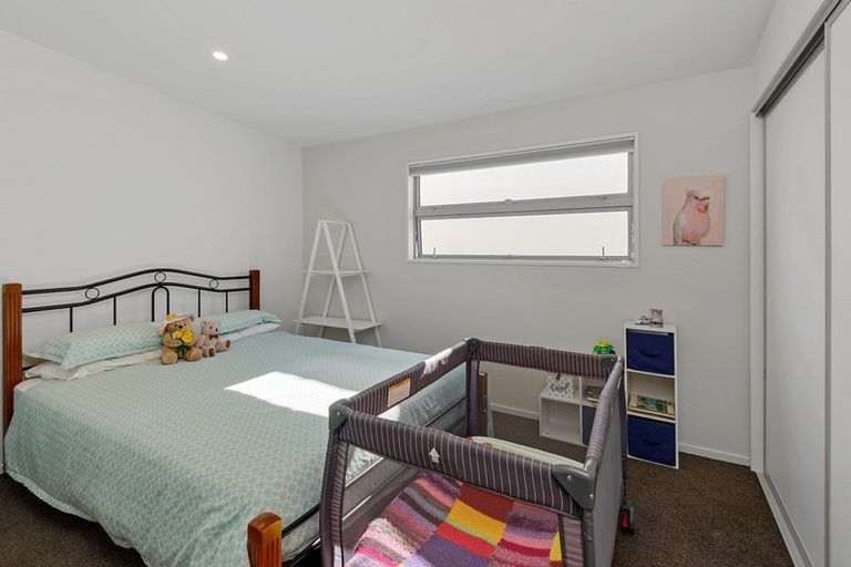 Photo of property in 15 Seager Lane, Hillmorton, Christchurch, 8024