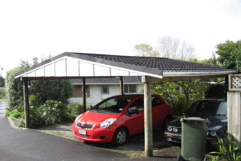 Photo of property in 18 Beach Road, Mellons Bay, Auckland, 2014