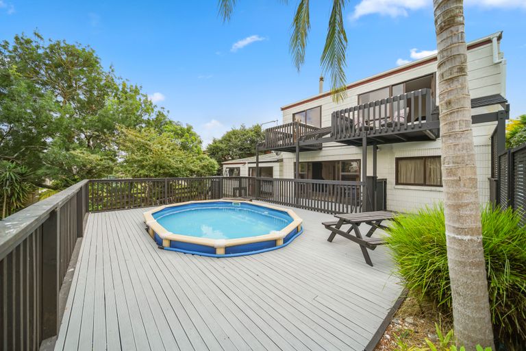 Photo of property in 78 Racecourse Road, Waiuku, 2123