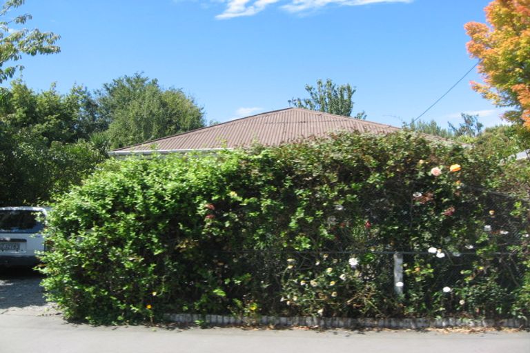 Photo of property in 18 Dover Street, St Albans, Christchurch, 8014