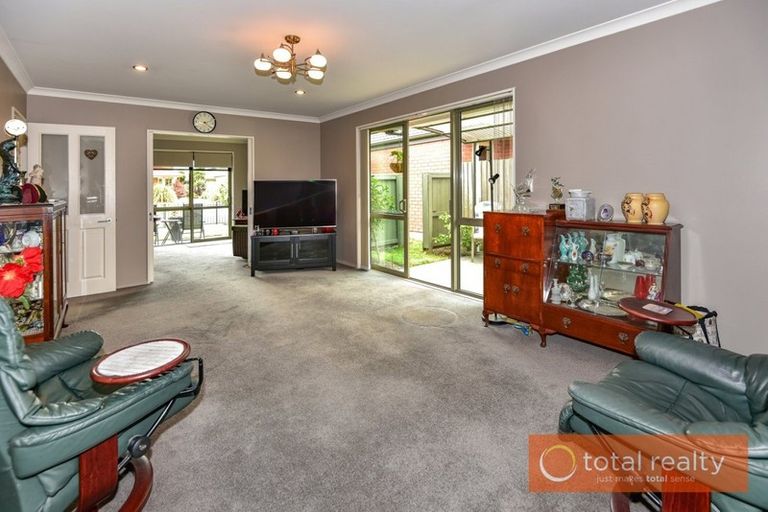 Photo of property in 28 Eaglesome Avenue, Aidanfield, Christchurch, 8025