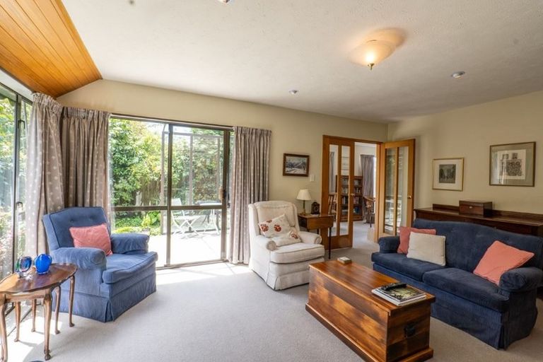 Photo of property in 2/9a Chilcombe Street, Ilam, Christchurch, 8041