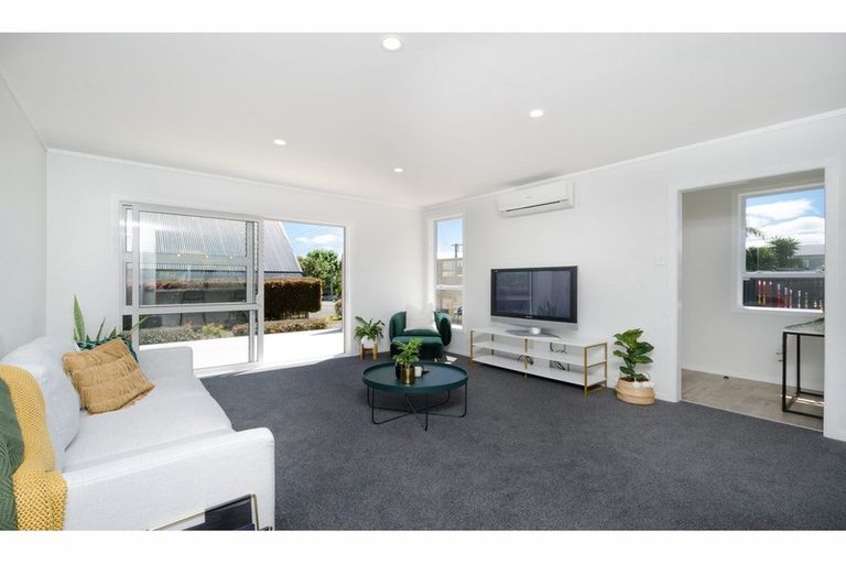 Photo of property in 16 Tapu Road, Huapai, Kumeu, 0810