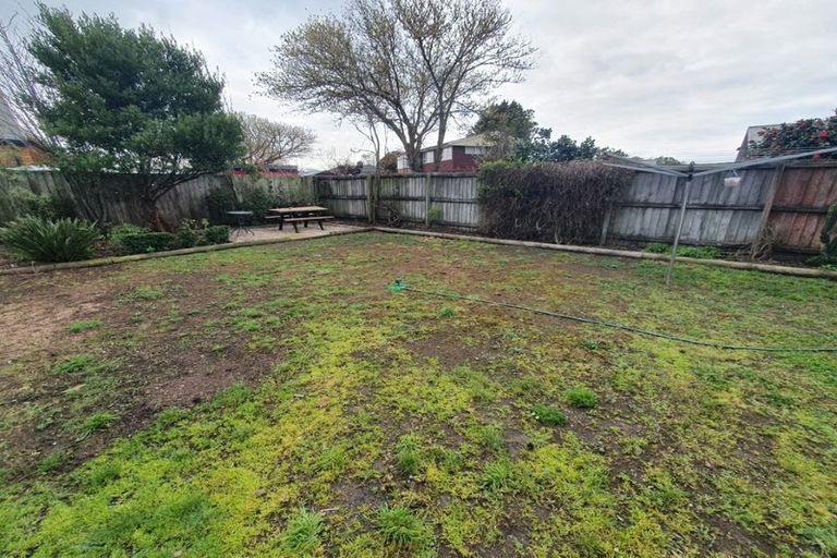 Photo of property in 230 Beach Road, North New Brighton, Christchurch, 8083