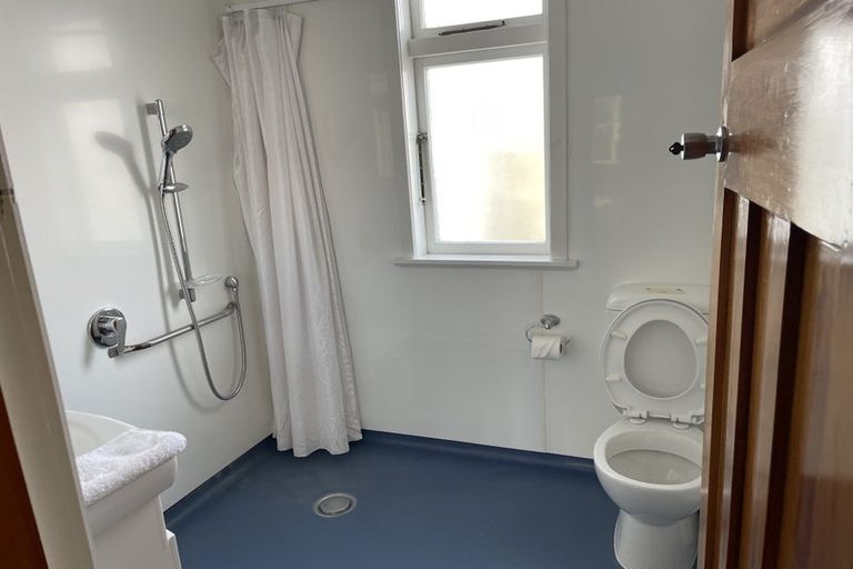 Photo of property in 3 Humber Street, Island Bay, Wellington, 6023