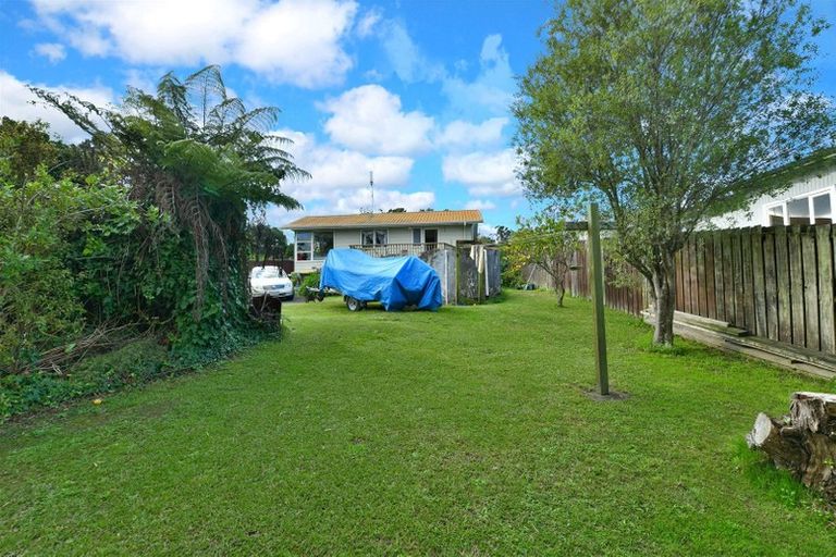 Photo of property in 79 Brian Crescent, Stanmore Bay, Whangaparaoa, 0932