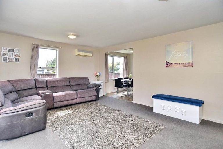 Photo of property in 50 Richill Street, Belfast, Christchurch, 8051
