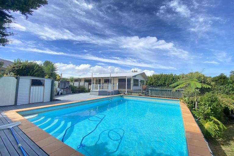 Photo of property in 43 O'halloran Road, Howick, Auckland, 2014