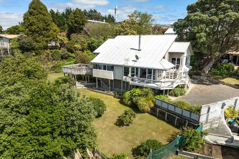 Photo of property in 453 Onemana Drive, Onemana, Whangamata, 3691