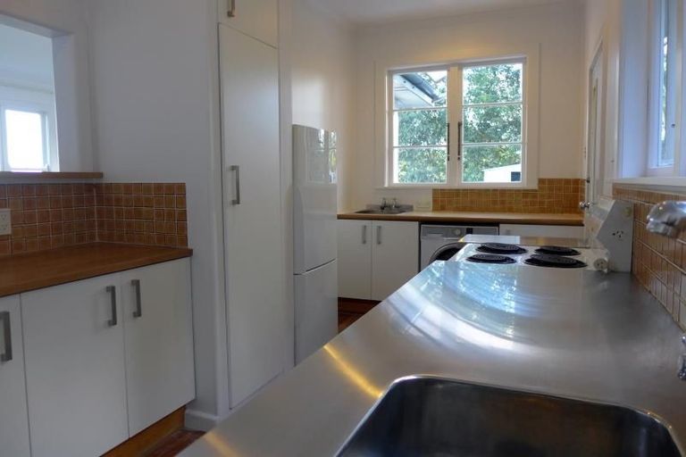 Photo of property in 38 Guys Hill Road, Hospital Hill, Napier, 4110