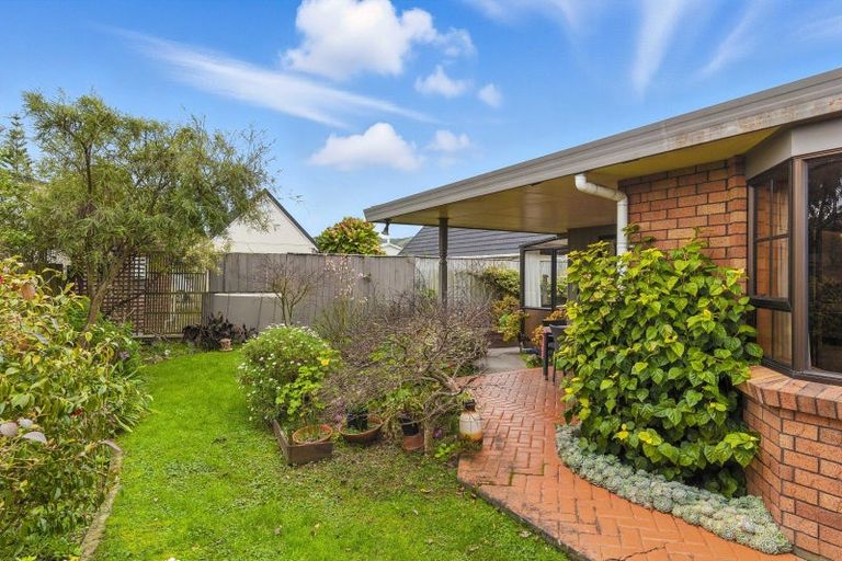 Photo of property in 48 Kapiti Road, Paraparaumu, 5032