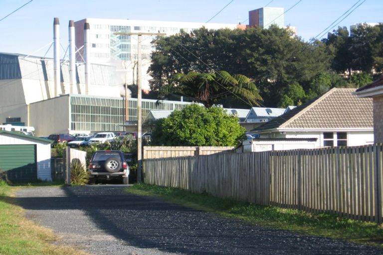 Photo of property in 15 Dowding Street, Melville, Hamilton, 3206