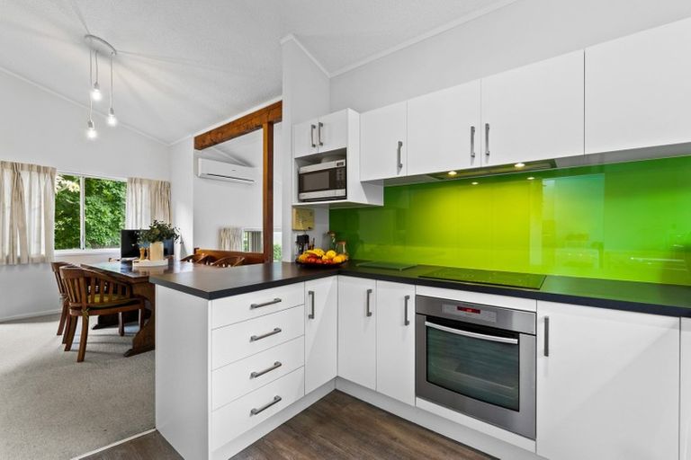 Photo of property in 118 Hinewa Road, Otumoetai, Tauranga, 3110